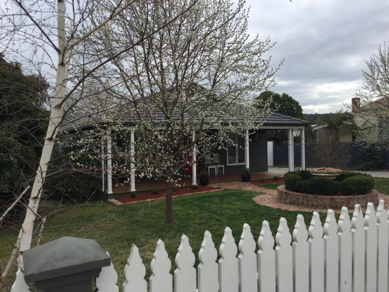 Pomegranate Guest House Healesville Buitenkant foto